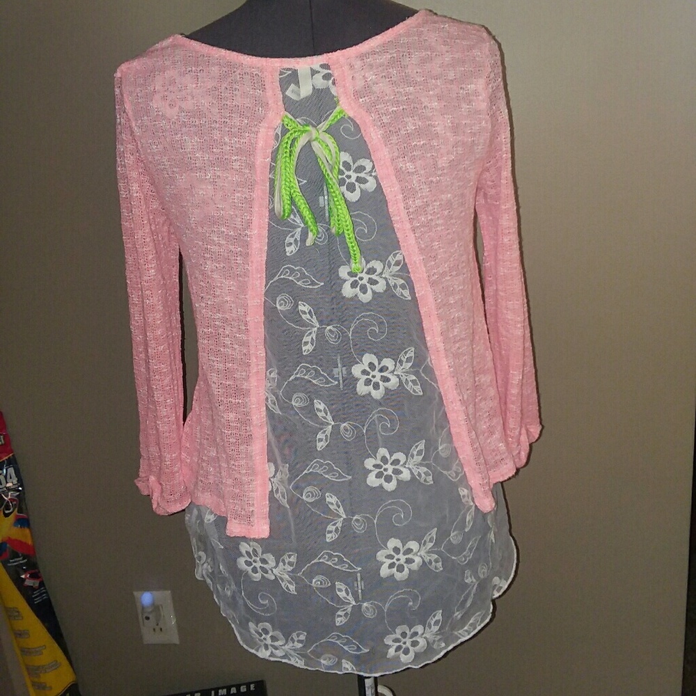 Blouse - Picture 2 of 2